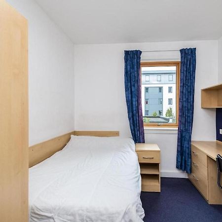 En Suite Rooms, Gillingham - Sk Exterior photo