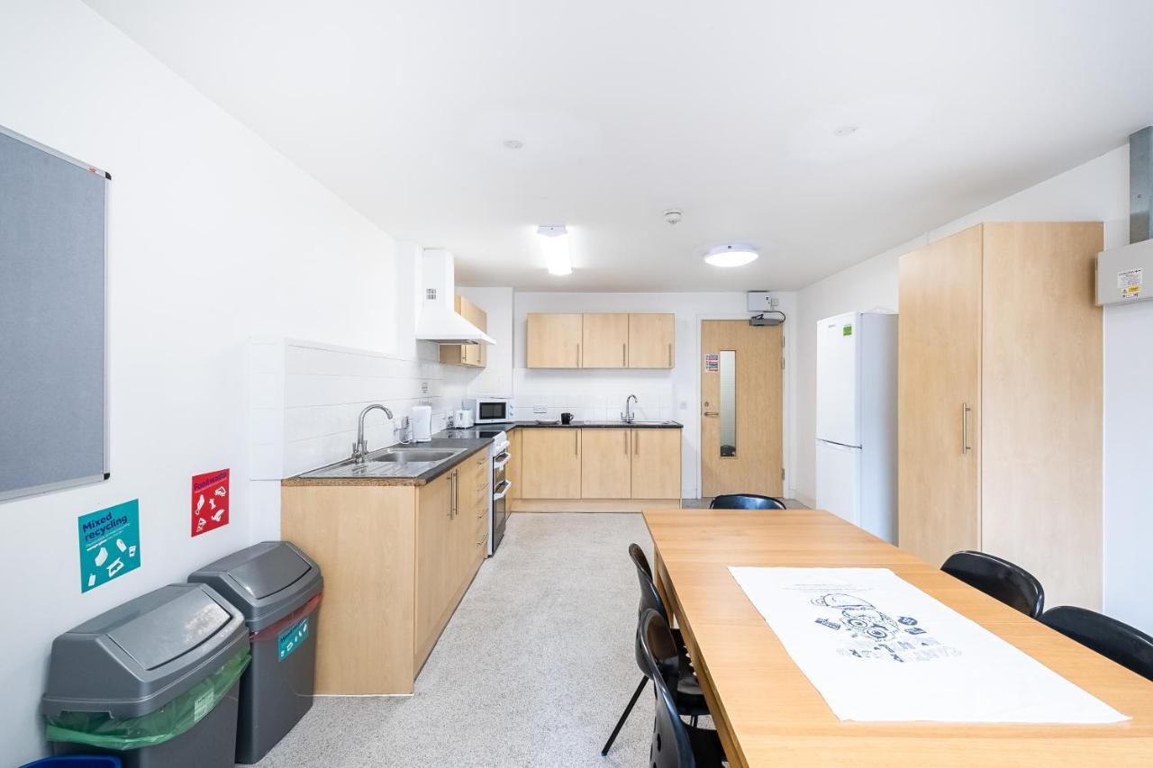 En Suite Rooms, Gillingham - Sk Exterior photo